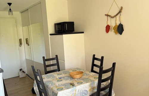 Carqueiranne Apartamento | Carqueiranne near the beach and port Studio