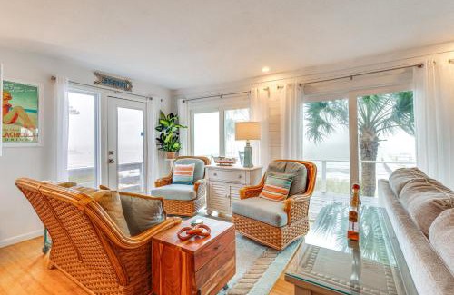Carrabelle Casa | Carrabelle Retreat with Boat Dock and Views of Gulf!