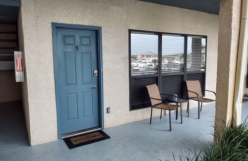 Carrabelle Condominio | Carrabelle River get away!