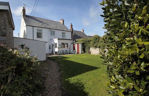 Port-Eynon Casa | Carreg Lwyd Farmhouse