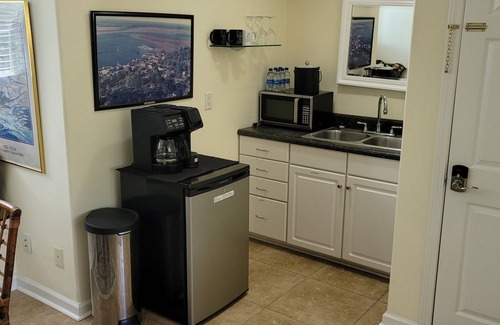St. Marys Apartamento | Carriage House Apt close to Cumberland Ferry, Kings Bay & Historic Downtown