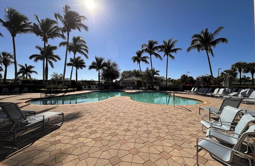 Fort Myers Condominio | Carriage House en Colonial Country Club