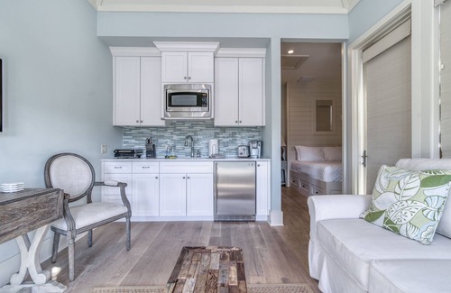 Rosemary Beach Cabaña | Carriage House! STEPS from Rosemary Tennis Courts!