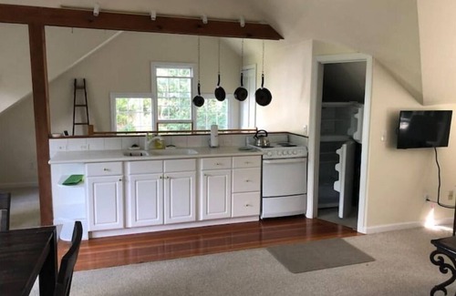 Lyme Apartamento | Carriage House Studio Apartment