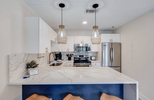 Gulf Place Condominio | Carribean 207- Private Beach- Heated Pool