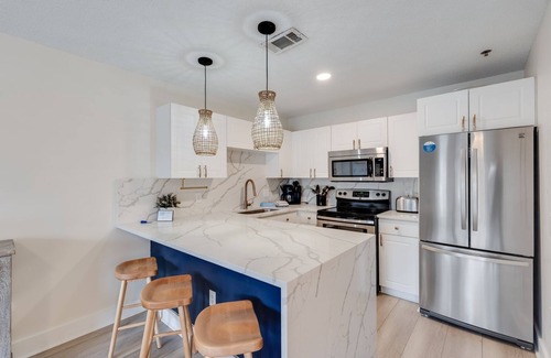 Gulf Place Condominio | Carribean 207- Private Beach- Heated Pool