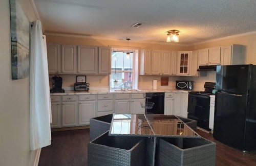 Coinjock Casa | Carrick Bend -Balcony View of ICW- Dog Friendly!