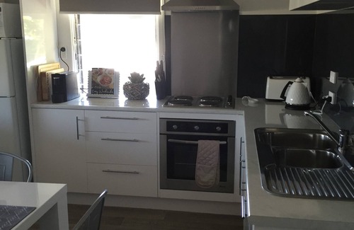 Lakes Entrance Casa | Carrick Cottage - Un hogar lejos de casa