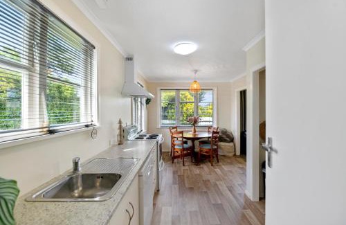 Hurworth Casa | Carrington Countryside - New Plymouth Holiday Home