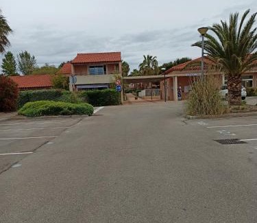 Martigues Casa | CARRO PROCHE MER MAISON DANS RESIDENCE 3 étoiles avec piscine et tennis