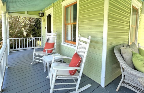 Harpers Ferry Cabaña | Carrot Top Cottage PLUS Carriage House