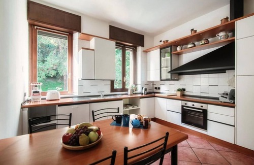 Como Apartamento | CARSO FAMILY APARTMENT WITH PARKING