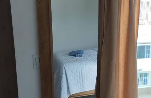 Cartagena District Apartamento | Cartagena en Familia, con Aire y Smart TV