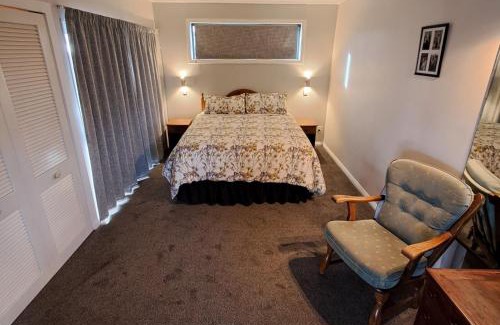 Blenheim Casa | Carter's Cottage - Blenheim Holiday Home