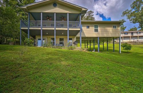 Caryville Casa | Caryville Home with Dock, Steps to Norris Lake!