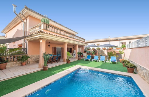Muro Villa | CAS BARBER - Villa con piscina privada en MURO. WiFi Gratis
