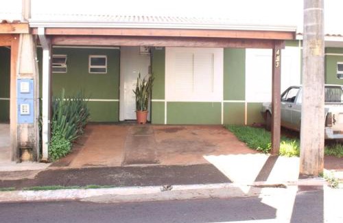 Ourinhos Casa | Casa 02 Quartos Condomínio Aceita Pet