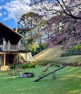 Teresopolis Casa | Casa 03 Vale Boa Vista - Charme Rústico em Condomínio com Área de Lazer Completa
