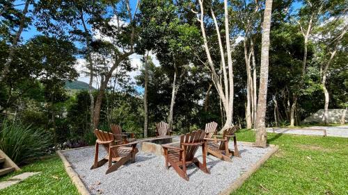 Teresopolis Casa | Casa 13 Floresta Boa Vista - Casa Espetacular com 6 Quartos e Arquitetura Única