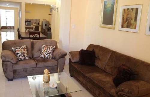 Centro Casa | Casa 3 Torres, Calle 76.