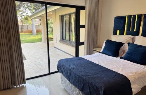 Harare Apartamento | Casa 4 Bedroom house with Solar and Borehole water