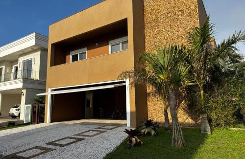 Laguna Casa | Casa 450m2 Laguna Internacional