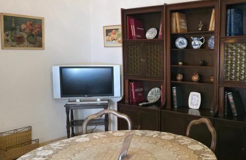 Canuelas Apartamento | Casa 5 personas. Calle principal Cañuelas