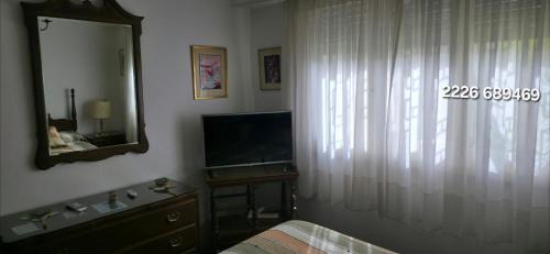 Canuelas Apartamento | Casa 5 personas. Calle principal Cañuelas