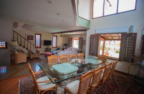 Itacoatiara Casa | Casa a 50m da Praia de Itacoatiara Niteroi RJ