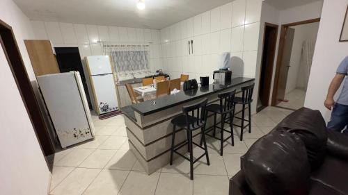 Matinhos Casa | Casa a 60m do Mar Ar Condicionado e Piscina