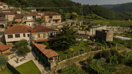 Arnoia Casa | Casa A Chairiña y A Revolta