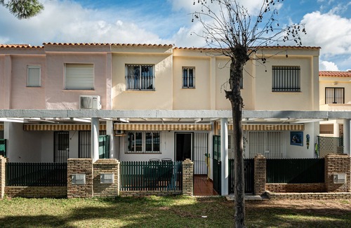 Poblado de Sancti Petri Casa | Casa en urbanización La Balconera, a 100 metros de la playa la Barrosa