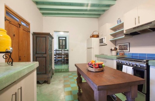 La Paz Casa | Casa Abuelita: en el pueblo