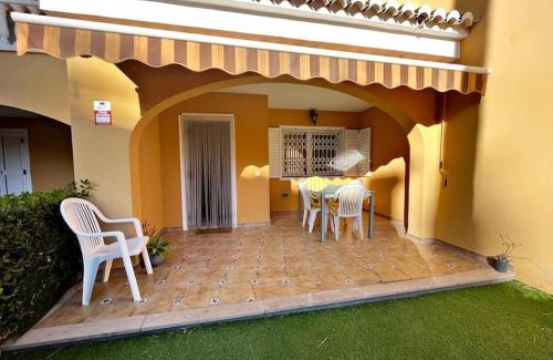 El Perello Casa | Casa adosada junto a la playa de El Perelló