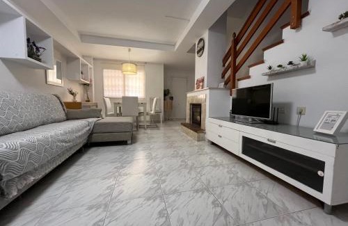 El Perello Casa | Casa adosada junto a la playa de El Perelló