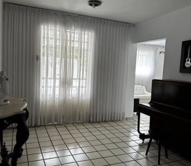 Prata Casa | Casa agradável e muito ampla em Campina Grande