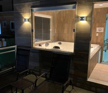 Piratininga Casa | Casa agradável em frente a praia com jacuzzi/spa