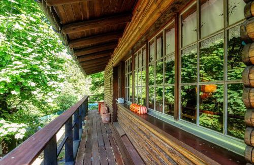 Lavertezzo Apartamento | Casa al Fiume by Quokka 360 - House by the River in the Verzasca Valley
