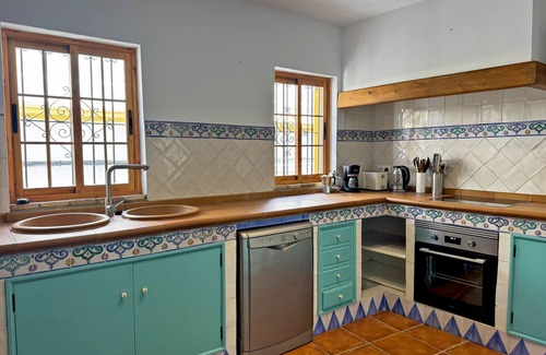 Jerez de la Frontera Old Town Chalet De Esquí | Casa Alba de Abades - Ole Solutions