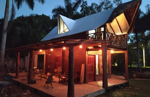 Yucatan Peninsula Chalet De Esquí | Casa Alegra, Chalet de Madera y Jacuzzi