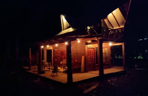 Yucatan Peninsula Chalet De Esquí | Casa Alegra, Chalet de Madera y Jacuzzi