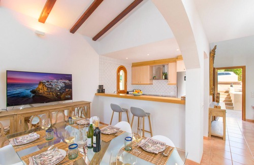 Cala Romantica Chalet De Esquí | Casa Alegria 4+2 Casa a 350m de Cala Romantica para 4+2 personas