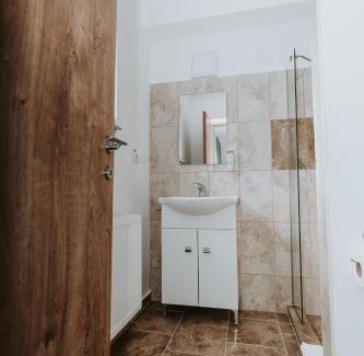 Polovragi Casa | CASA ALMI