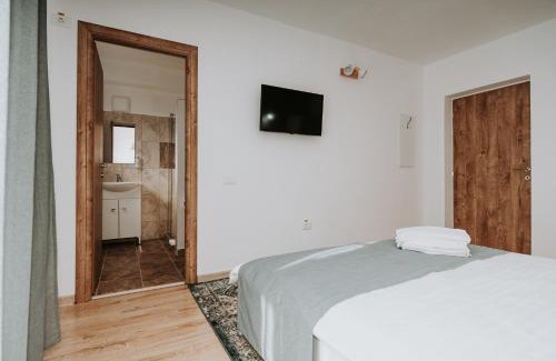 Polovragi Casa | CASA ALMI