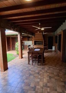 Encarnacion Casa | Casa Alojamiento Encarnación