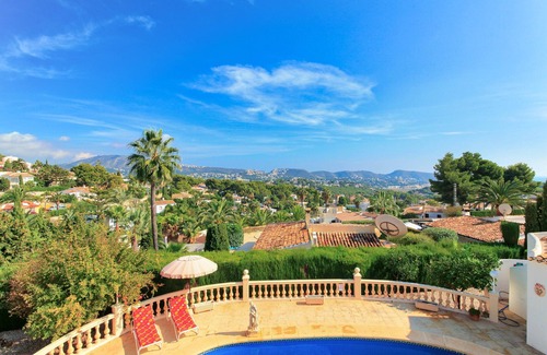 Benimeit Villa | Casa Amanda - Una villa de 2 dormitorios con vistas y piscina privada.