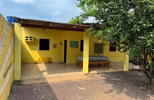 Presidente Figueiredo Casa | Casa Amarela