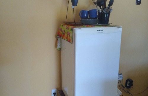 Jacone Casa | Yellow House Accommodation