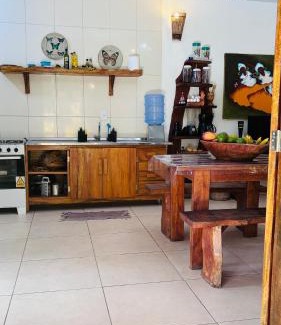 Aritagua Villa | Casa Amarela na praia para 13 pessoas