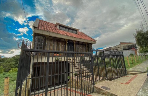 Armenia Casa | HOUSE Familiar Norte de Armenia